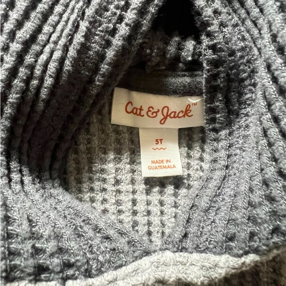 Cat and Jack Grey Colorblock Thermal Hooded Pullover | 5T